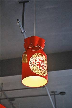 剪纸吊灯.